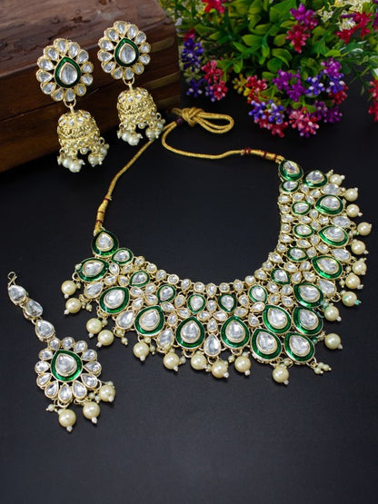 Gold Plated Green Kundan Studded Jewellery Set With Maangtika