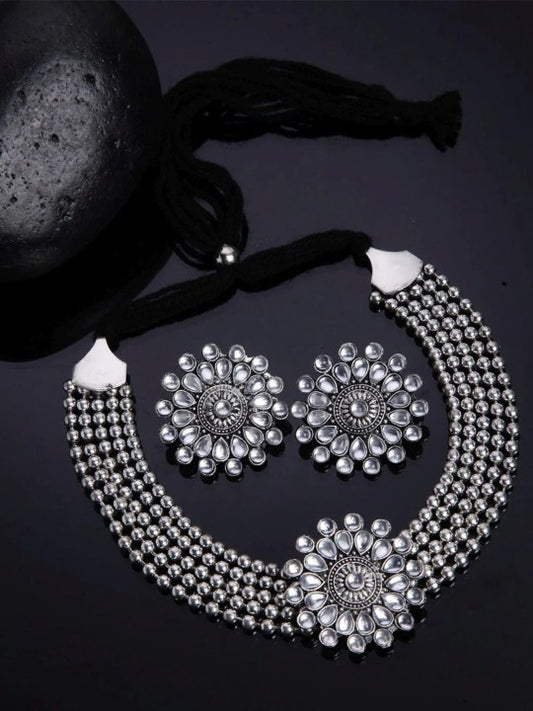 Silver-Plated Floral Kundan-Studded Jewellery Set