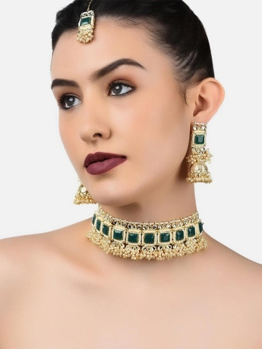 Gold-Plated Stone-Studded & Beaded Necklace & Earrings With Maang Tika