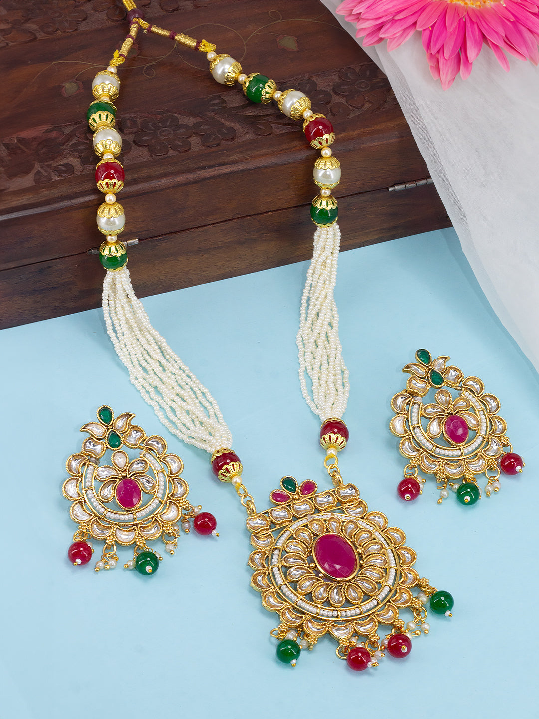 Gold Plated Stones Studded & Beaded Jewellery Set