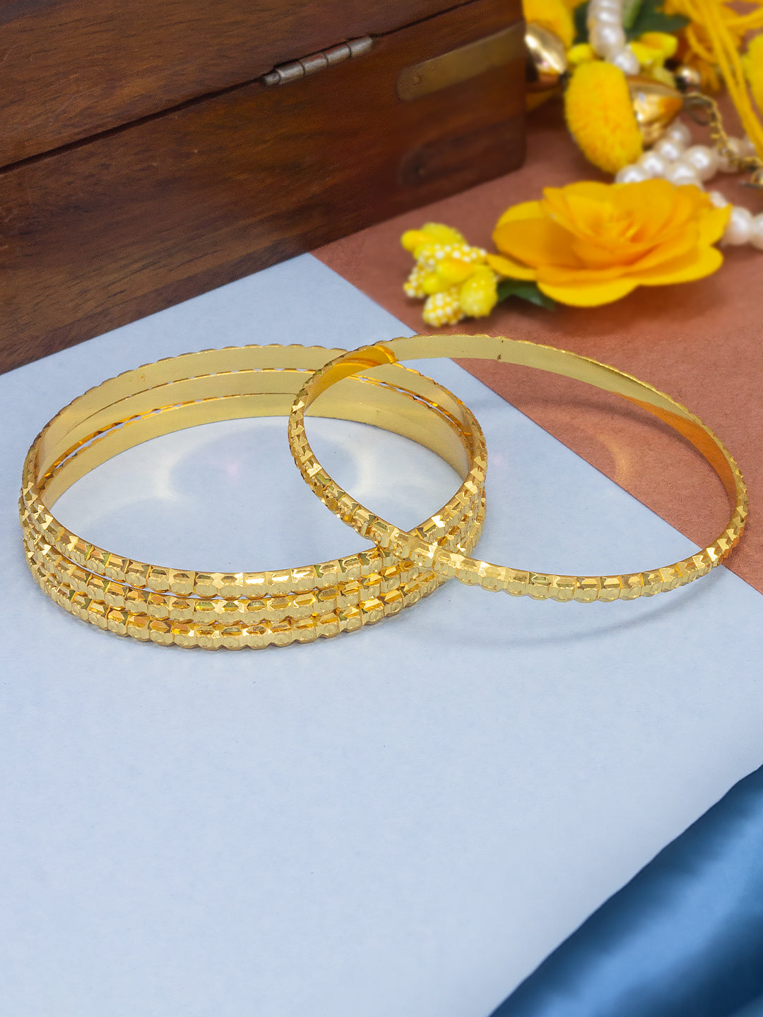 Set of 4 Gold Plated Minimal Bangles