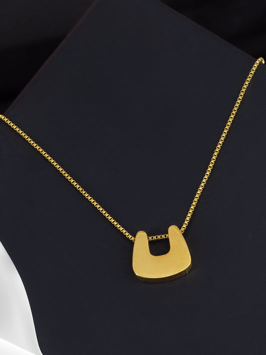 Anti Tarnish Horseshoe Chain Necklace | Trendy Gold-Plated Stainless-Steel Chain Necklace