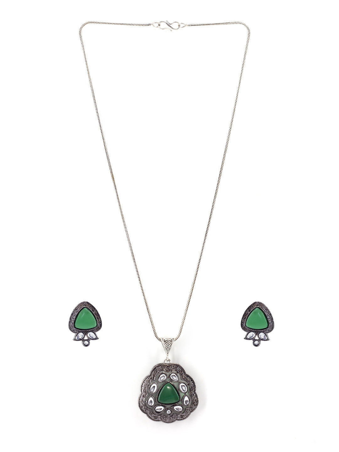 Silver-Plated Green Kundan Studded Pendant Set