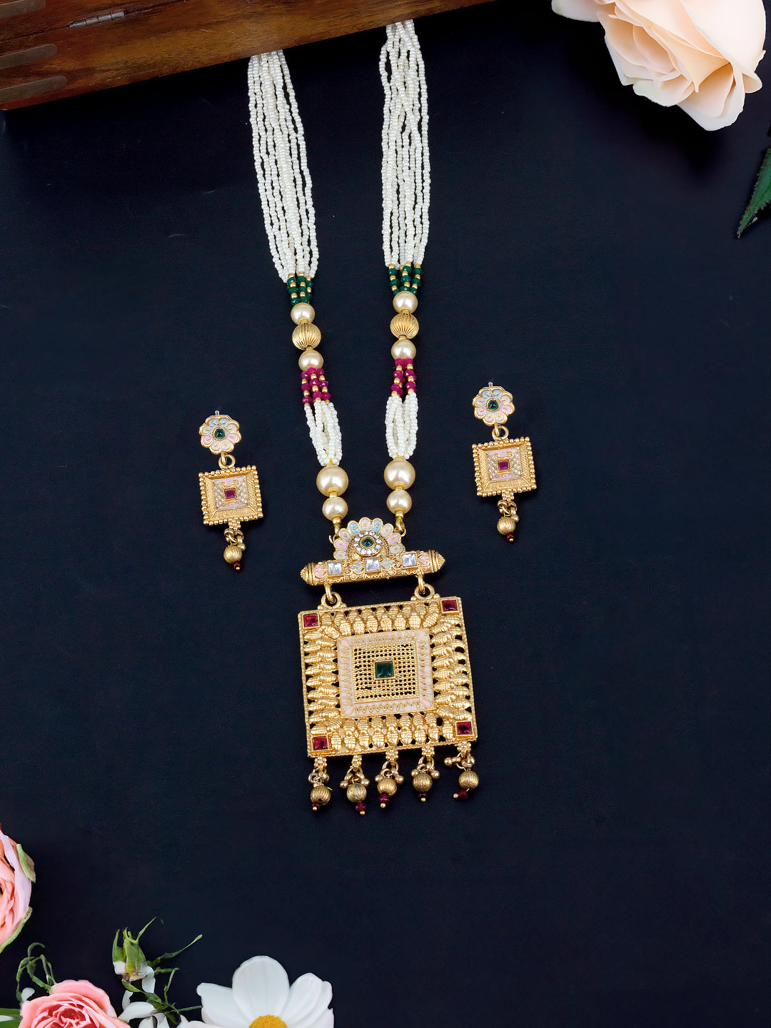 Gold-Plated Artificial Stones-Studded & Beaded Necklace And Earrings