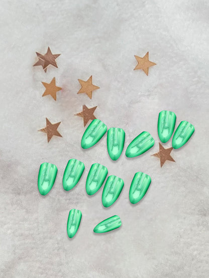 Set Of 12 Reusable Chromatic Fake Nails With Application Kit - Jade Green