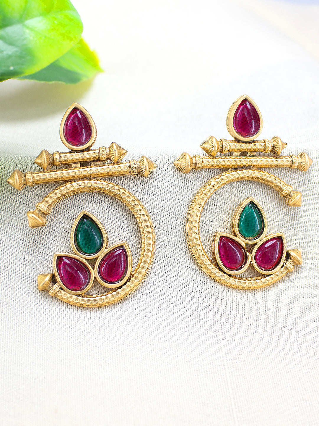 Gold-Plated Kundan Studded Contemporary Drop Earrings