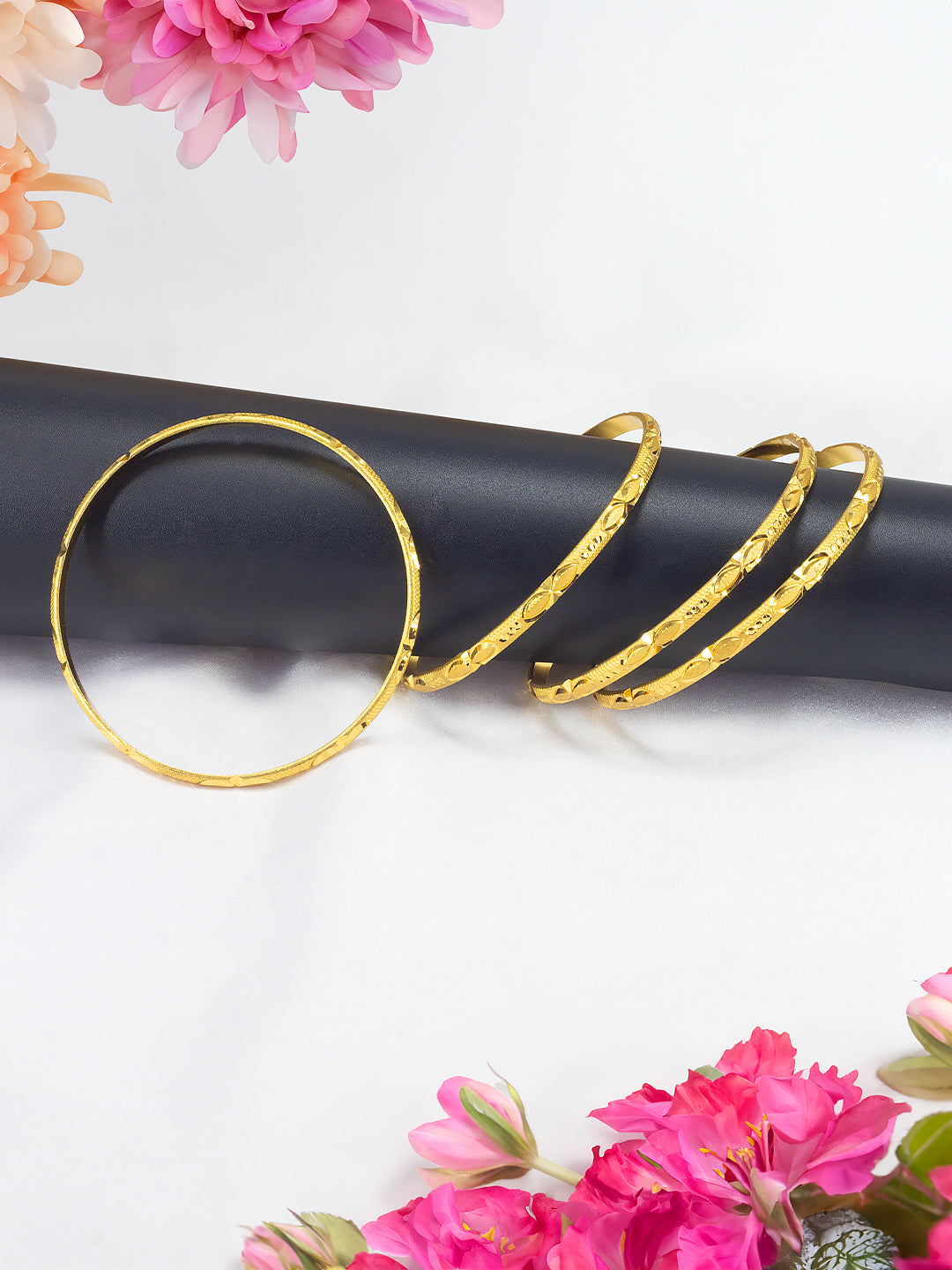 Set of 4 Gold Plated Minimal Bangles