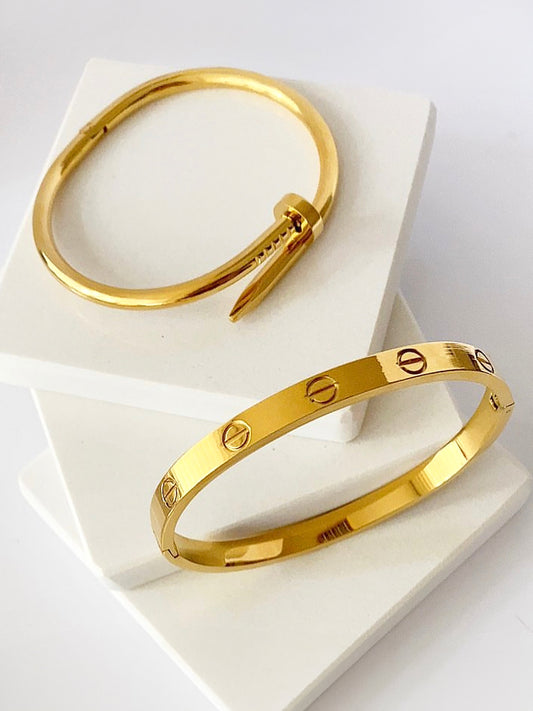 Pack of 2 Gold Plated Bangle Style Stainless Steel Bracelet Set