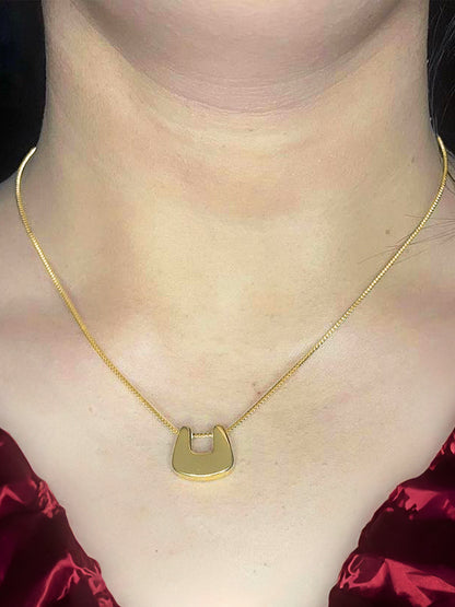 Anti Tarnish Horseshoe Chain Necklace | Trendy Gold-Plated Stainless-Steel Chain Necklace